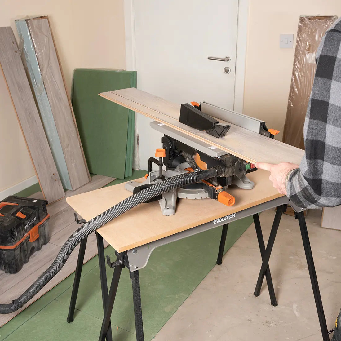 Evolution R8MTS 8-1/4” Convertible Miter Table Saw