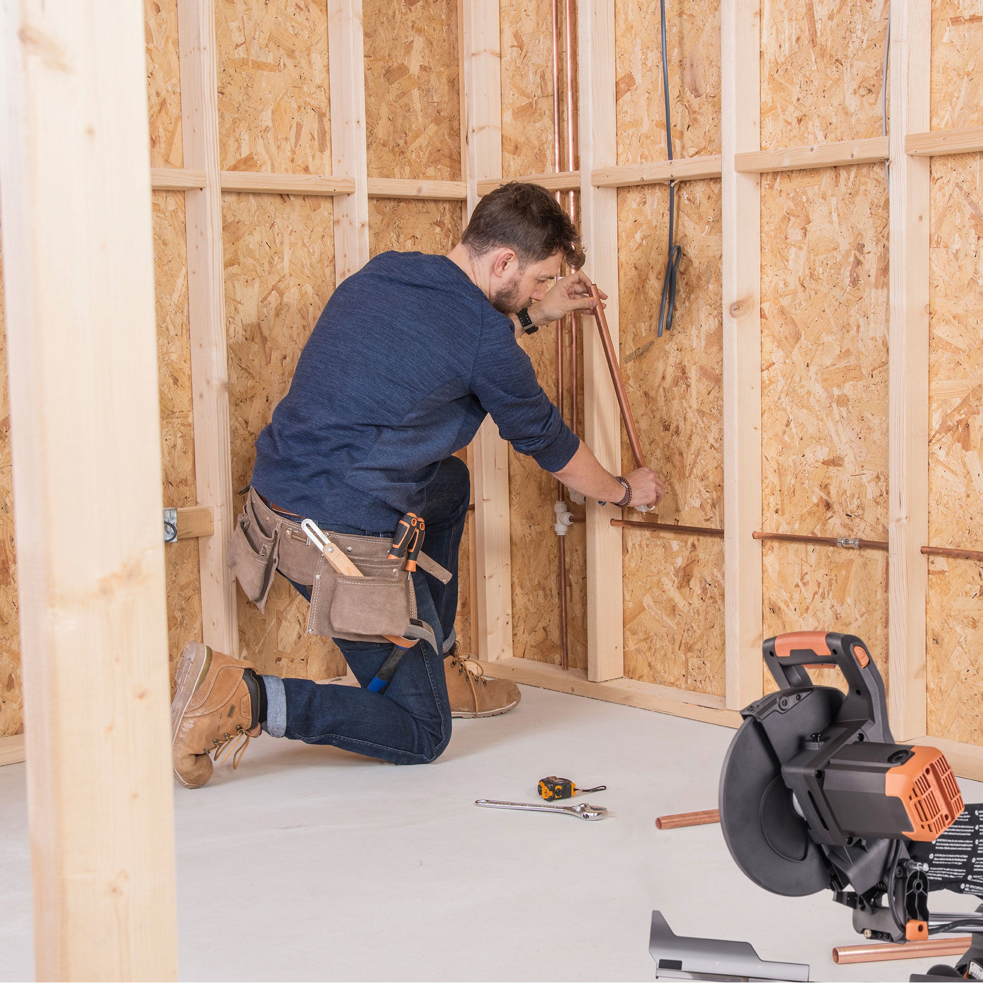 Evolution R255SMS+: Single Bevel Sliding Miter Saw With 10 in. Multi-Material Cutting Blade